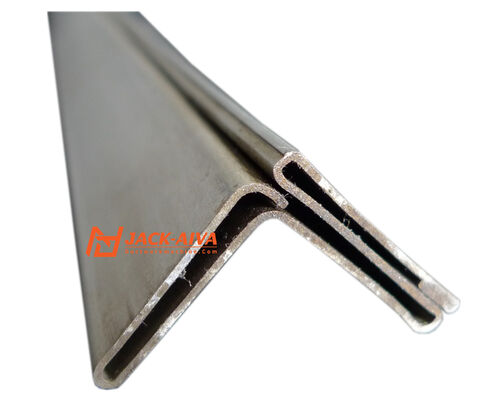 Стоящая машина для формования рулонов.